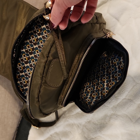 Convertible backpack - Picture 4 of 5